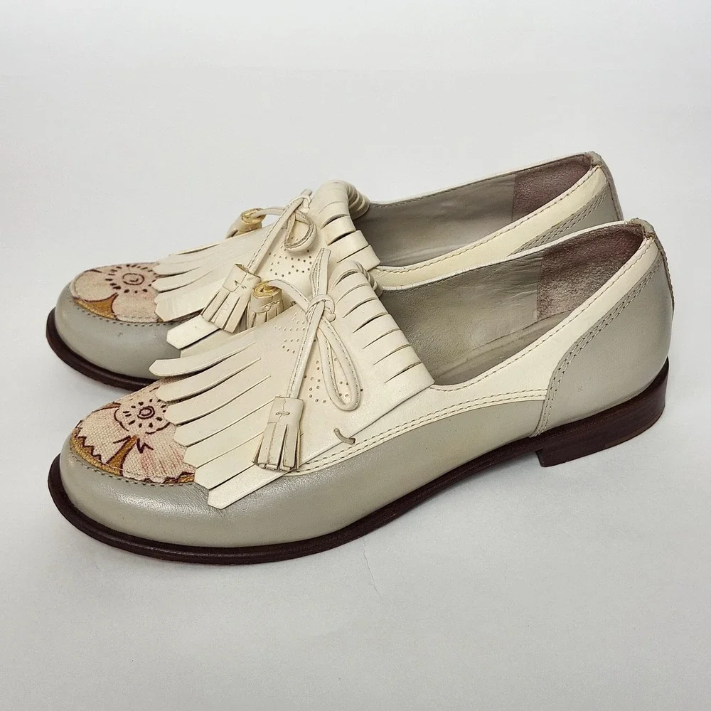 Tory Burch Ruth Floral Tassel Kiltie Loafers Size 7 Gray Leather Boho Chic Prep